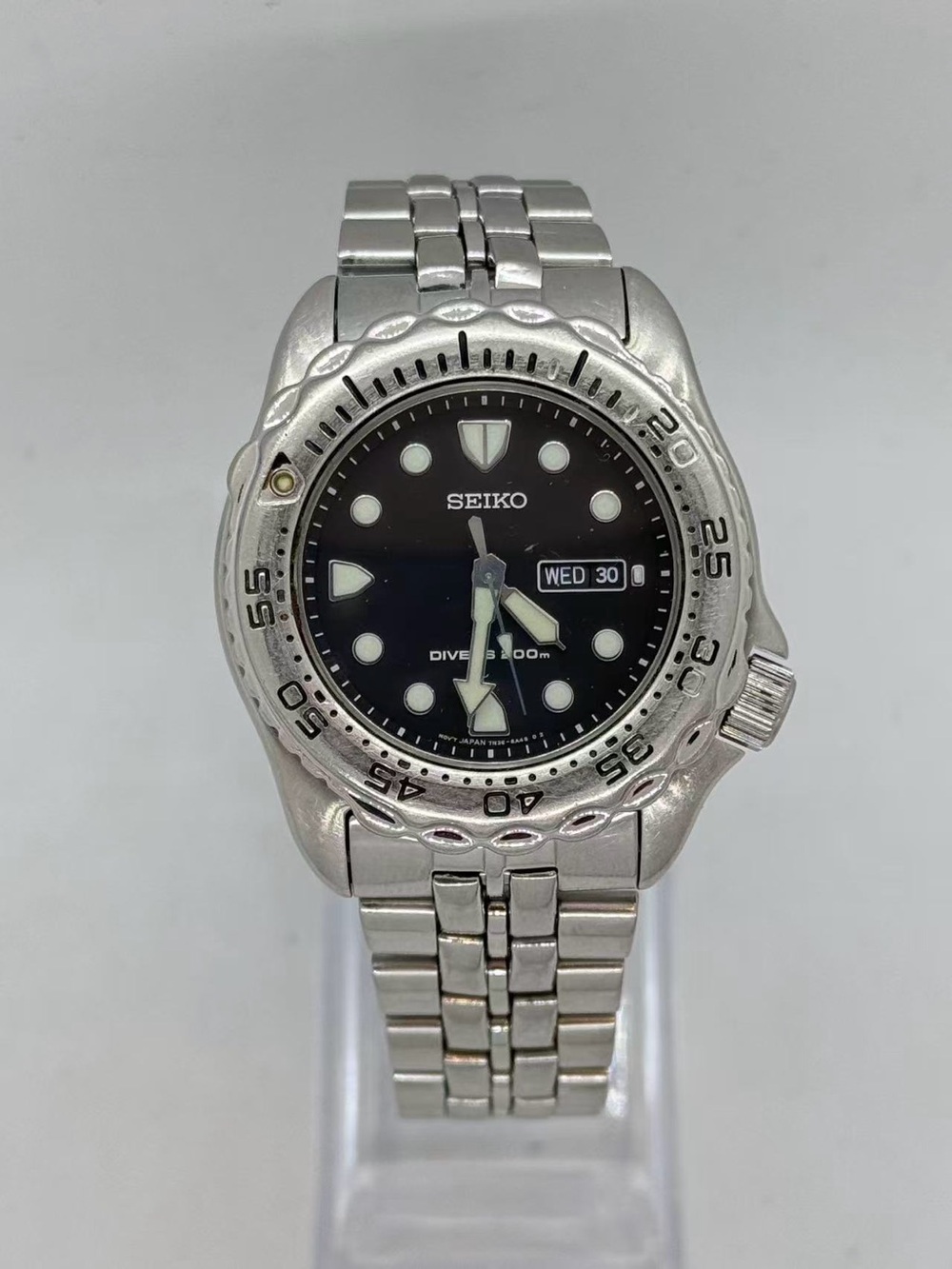 Vintage Seiko Men’s Diver’s 200M 40mm Black Dial S.Steel Watch New Battery Runs
